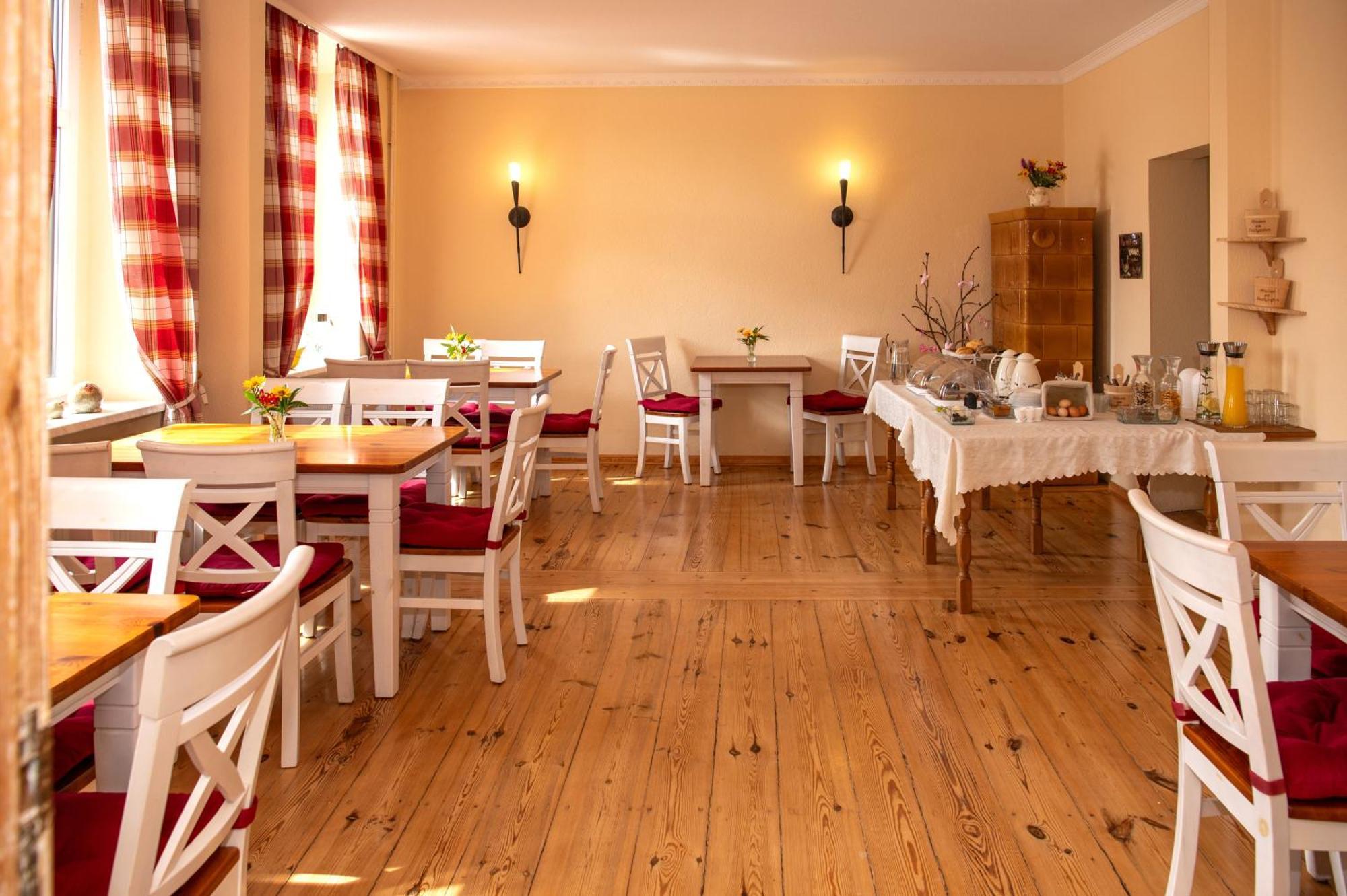 Hotel Pension Am Stadtgraben à Lübbenau Extérieur photo